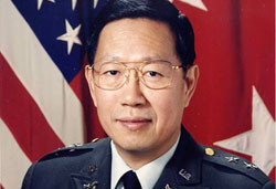 美国首位华裔陆军将军傅履仁逝世
