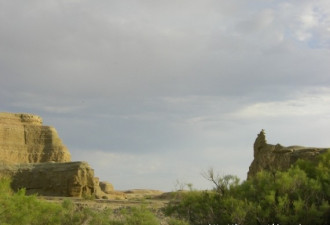 鬼斧神工：大漠中诡异古堡“魔鬼城”