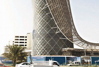 阿联酋160米高楼斜18度全球第一斜塔