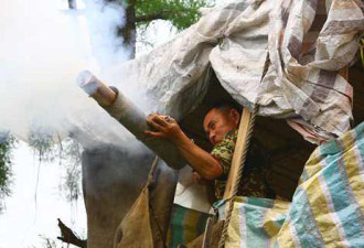 太牛了！农民自制土炮轰退百人强拆队