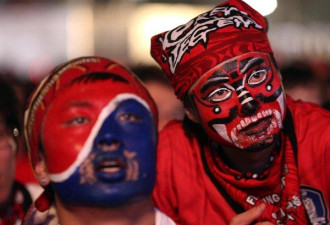韩国对阿根廷失利：球迷种种失落表情