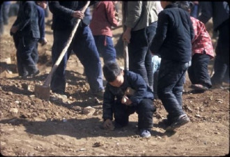 老照片：76年大地震前的唐山绝版彩照