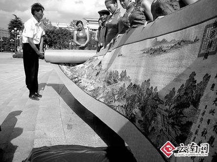 男子315万针绣出《清明上河图》 欲申报吉尼斯
