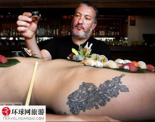 全球各地盛大的多人裸体行为艺术