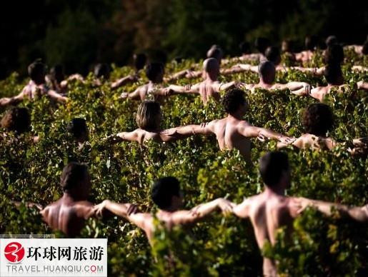 全球各地盛大的多人裸体行为艺术