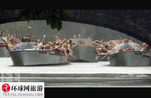 全球各地盛大的多人裸体行为艺术