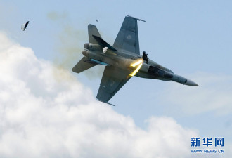 加拿大一架F-18战斗机坠毁 飞行员逃生