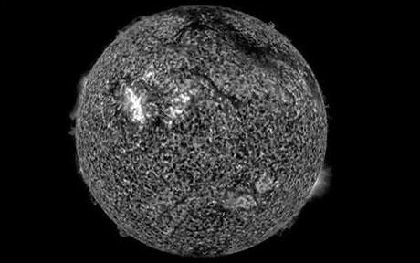 科学家称太阳风暴将在8月3日抵达地球(图)