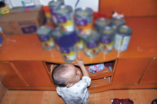 武汉三女婴疑食用同一品牌奶粉致性早熟(图)