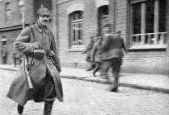 希特勒一战照片曝光，被称“后方猪”
