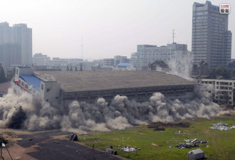 中国速度：一幢建筑的非正常死亡之路