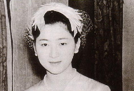 年轻时如此美丽！图记日本皇后美智子