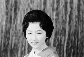 年轻时如此美丽！图记日本皇后美智子