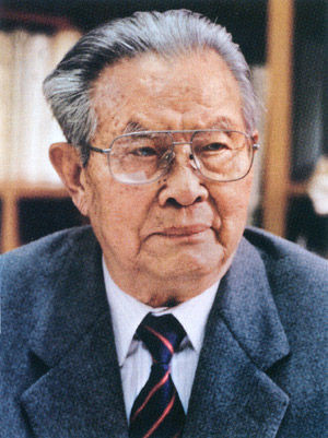国务院原副总理黄华逝世