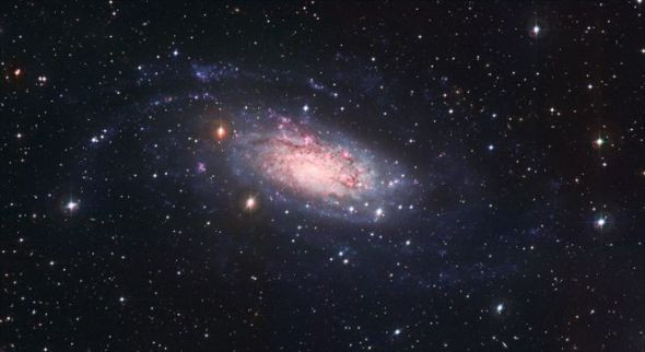  NGC 3621螺旋星系