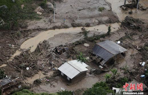 巴西东南部洪水和泥石流已持续数日，里约热内卢附近山区受灾严重。