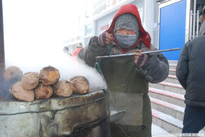 高清图集：内蒙古呼伦贝尔现-46.6℃极寒天气