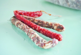 南京年货批发市场香肠只有肥肉是真肉