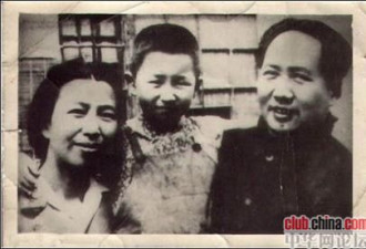 青葱岁月 1936年22岁的江青与母亲合影照