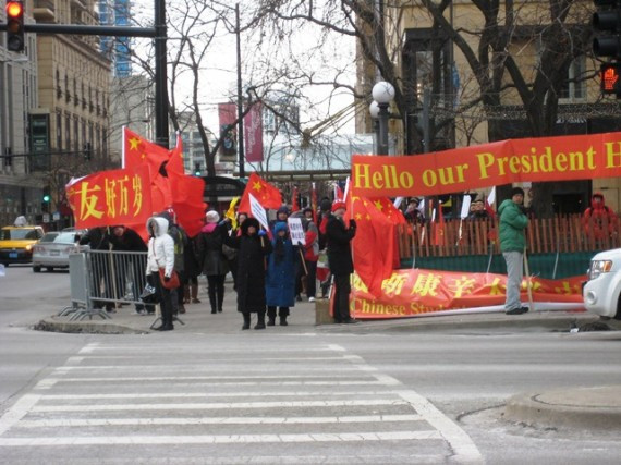 华人网友谈在芝加哥迎接胡锦涛访美：让人五味杂陈的政治