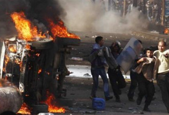 埃及的乱局愈演愈烈，示威者无视宵禁