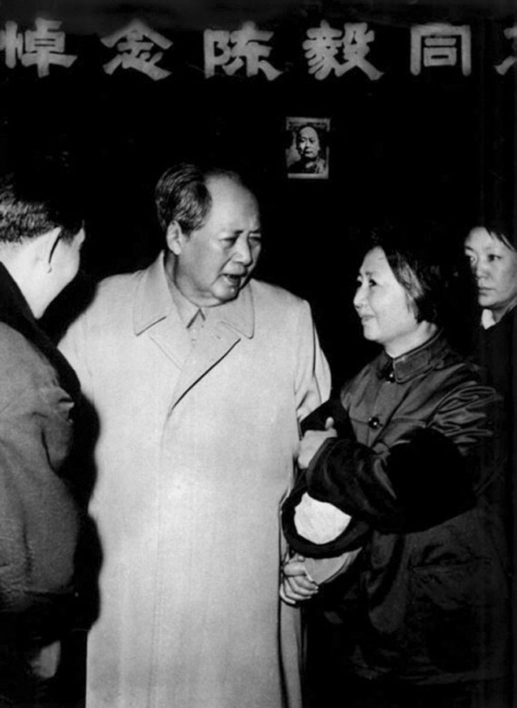 毛泽东为何穿着睡衣参加陈毅追悼会? - 胡志平 - 老胡