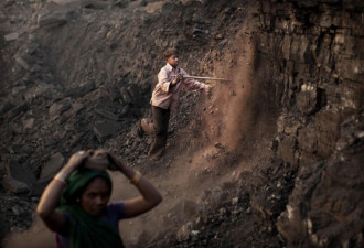 真惨！直击印度非法采煤者的艰难生活