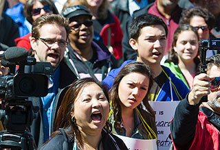工会反击 五千人示威反福特“要尊严”