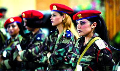 卡扎菲身边有一支女性护卫队效忠于他 （资料照片）