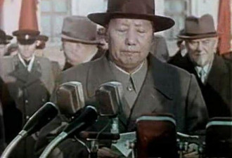 1957年毛泽东访苏 罕见戴礼帽发表讲话