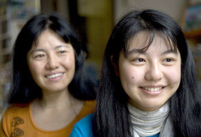 美华裔女孩自强不息 被哈佛等名校录取