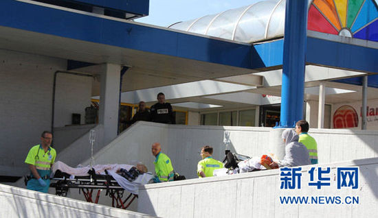 男子在购物中心用机枪扫射人群 荷兰枪击事件6死16伤