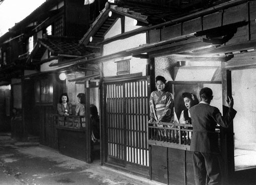 二战后日本是如何&ldquo;扫黄&rdquo;的？ - 胡志平 - 老胡