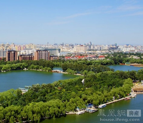 探访京城最贵豪宅 钓鱼台7号：一墙之隔天壤有别(组图)