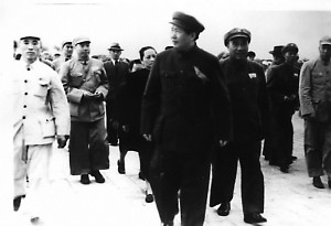 老照片：毛泽东是否丢了“代表证”？