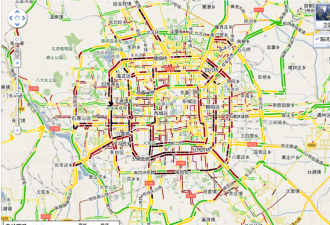北京遭到雷雨袭击，部分路段交通瘫痪