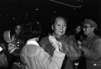 领导人运动照：老毛跳舞温家宝样样通