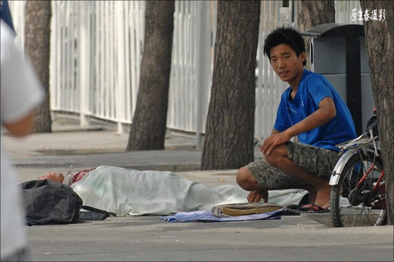 实拍︰中国各地那些花样繁多的各类职业骗乞(组图)