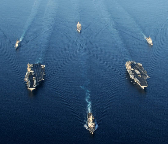 美军称大型航母在未来五十年仍是关键角色
