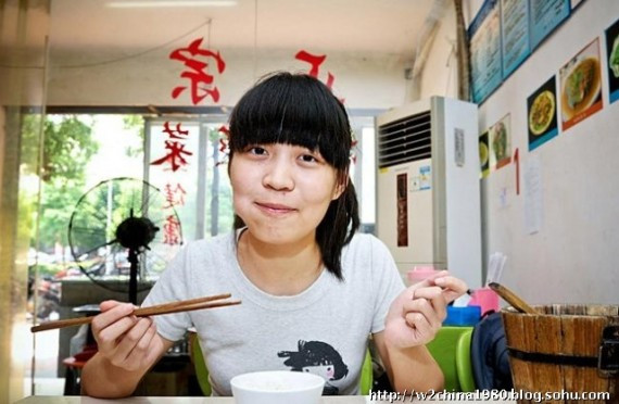 看看大陆社会各阶层的人吃一顿午餐花多少钱?(组图)