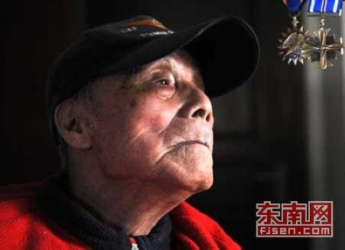 中国大陆最后的飞虎队员:从王牌飞行员到三轮车夫(组图)