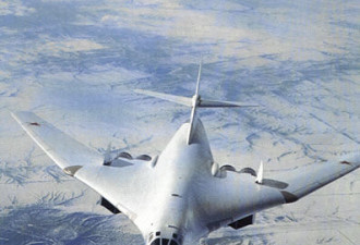 俄军轰炸机巡逻北极遭加拿大战机跟踪