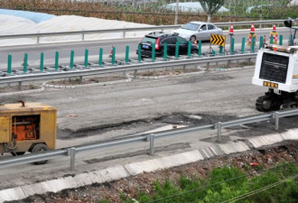 甘肃87亿建高速公路 通车80天成搓衣板