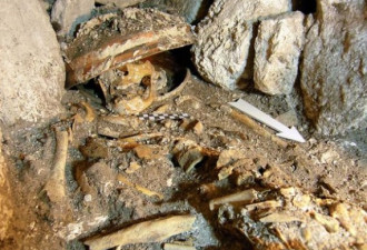 奇异：考古家发现两千年前玛雅女王墓