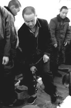 最后的接触 一死囚临刑前5小时