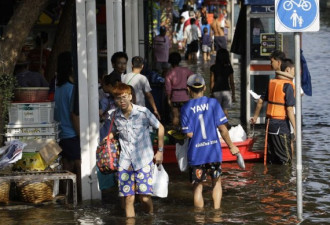 首都保不住 洪水令曼谷市民开始大撤离