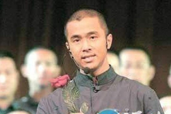 揭明星监狱生活 霆锋洗厕所豪门千金遭辱(图)