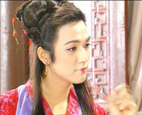 盘点那些娱乐圈里的雷人&ldquo;妖男&rdquo; 美若天仙啊(组图)