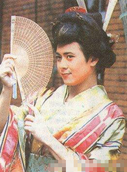 盘点那些娱乐圈里的雷人&ldquo;妖男&rdquo; 美若天仙啊(组图)