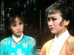 赵雅芝黑纱透视裙秀裸背美腿 图揭一代美女传奇星途(多图)